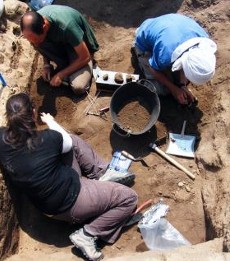 Egypt Exploration Society - A dig!